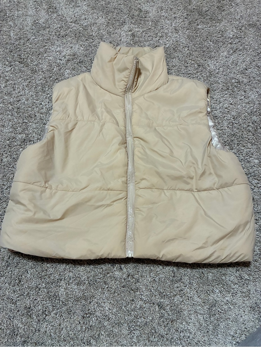 SHEIN Curve OXL Light Cream Quilted Vest